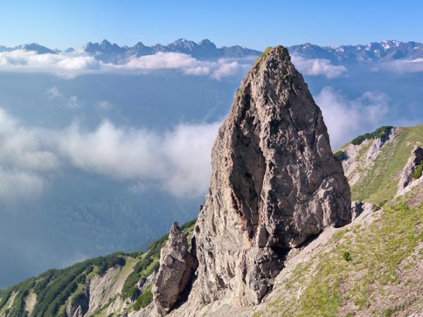 Am Anstieg zum Kreuzjöchl, im Hintergrund die Stubaier Alpen
